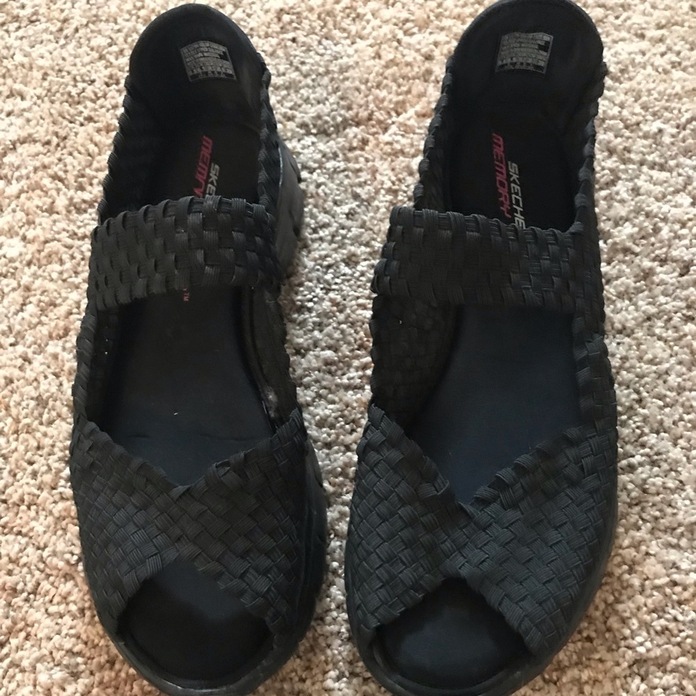 Women’s stretch sketchers shoes Sz 9.5